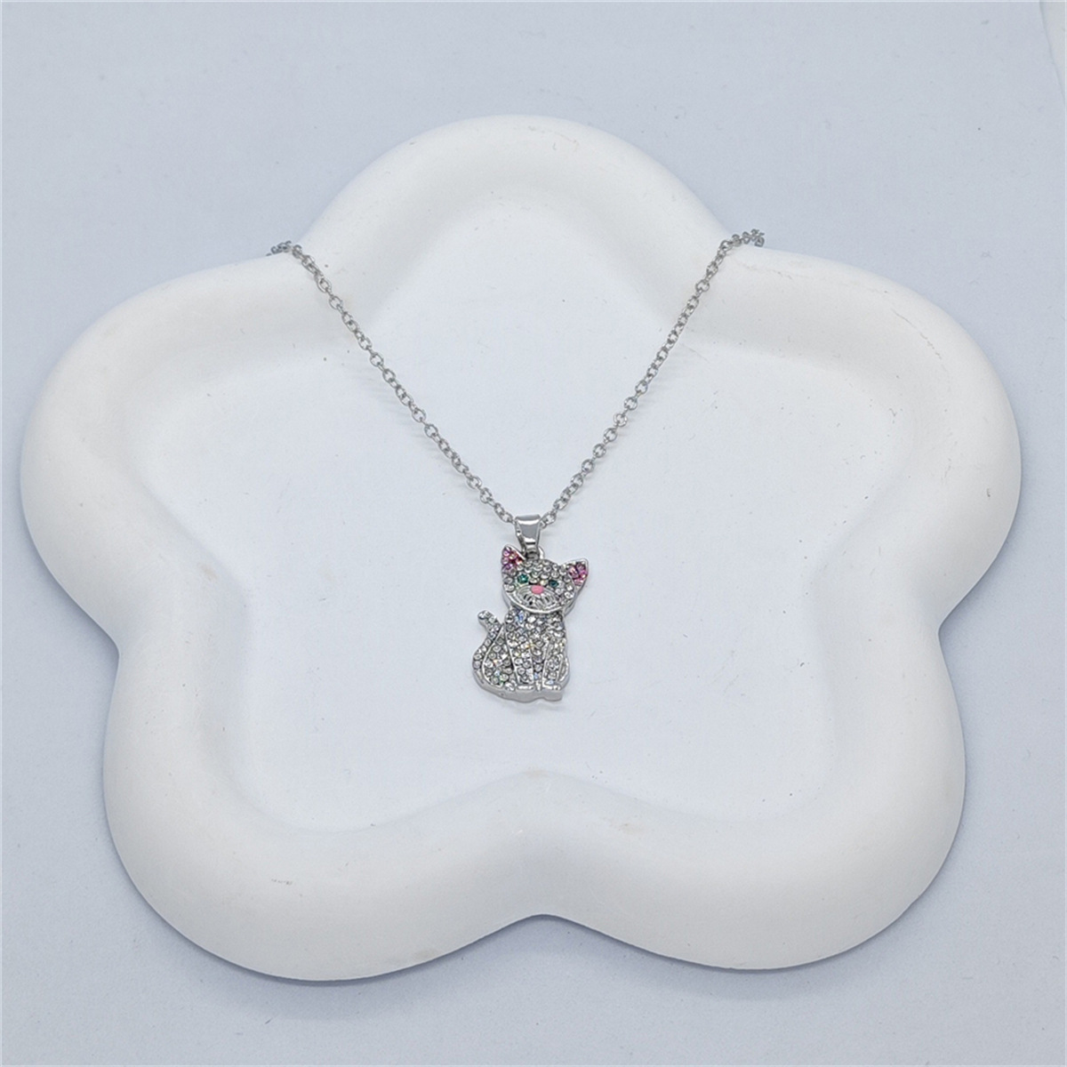 Heißer Verkauf Nette Weiße Katze Anhänger Halskette Exquisite Rosa Ohr Kätzchen Cartoon Halskette Geburtstag Geschenk Schmuck_voghion.com