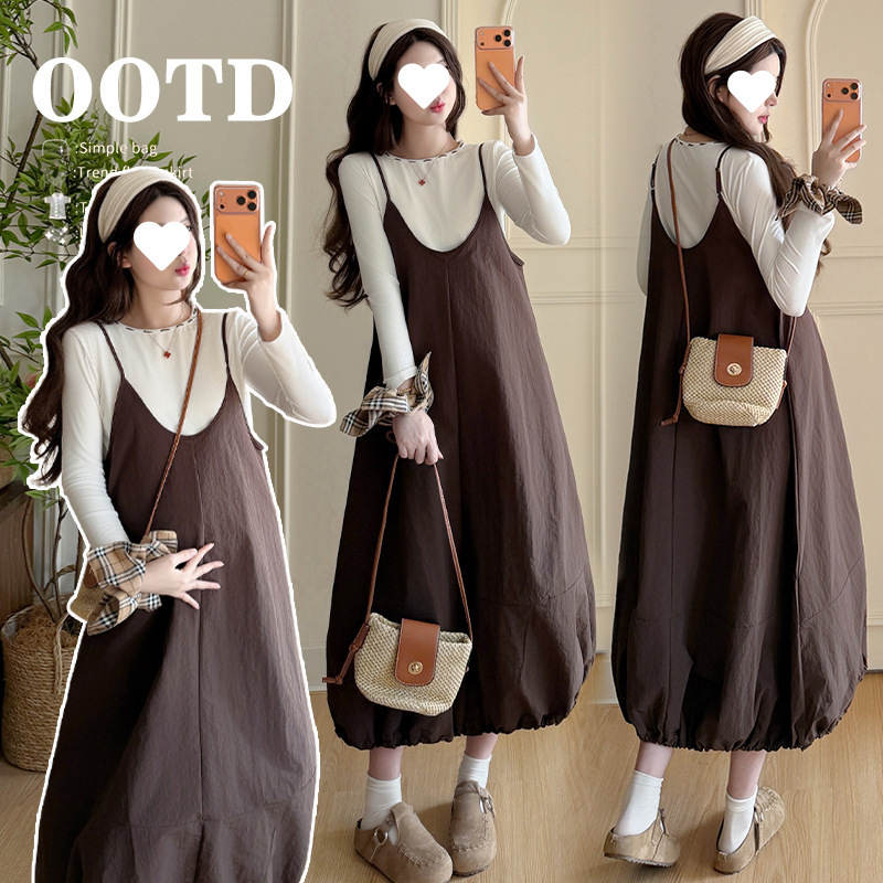 New autumn Korean-style sweet and chic maternity top + relaxed floral camisole dress set New autumn Korean-style sweet and chic maternity top + relaxed floral camisole dress set