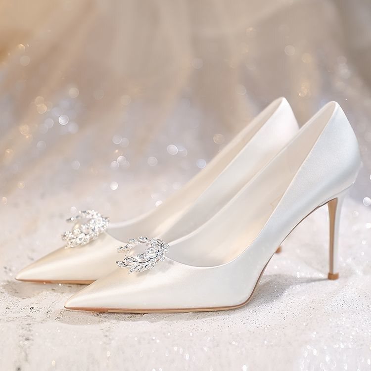 2026 New Satin Wedding Shoes, Bridal Shoes, White High Heels, Main Wedding Dress, French Style Sexy Stiletto Heels, Bridesmaid Single Shoes