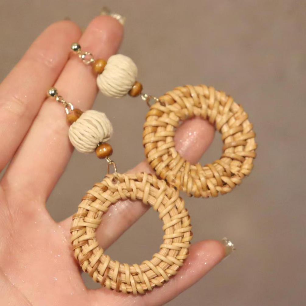Caña de caída pendientes simple gancho bohemio nicho de moda temperamento de alta sensación auriculares al por mayor mujeres image 12