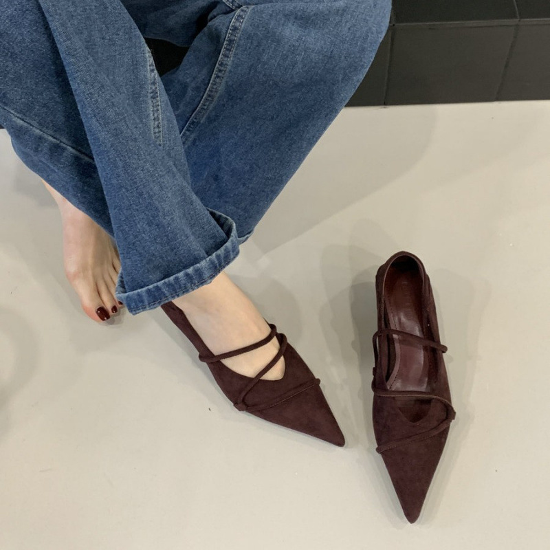 2026 Autumn New Style Elegant Suede Pointed-Toe Low-Heeled High Heels, Fashionable Versatile Retro Slimming Commuter Shoes
