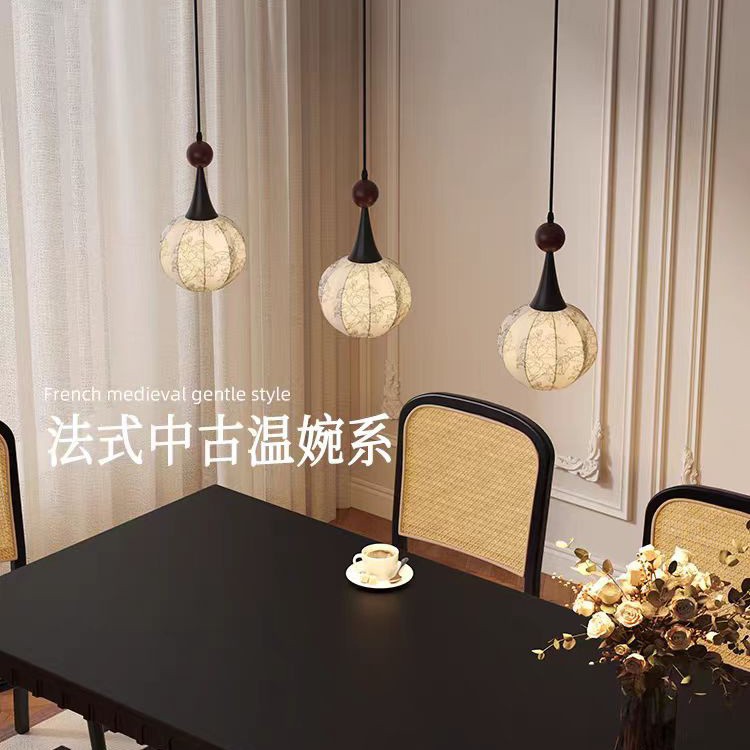 Foto Bienvenido a la lámpara de comedor de estilo retro floral francés, lámpara principal de la mesa del comedor del hogar de estilo antiguo, candelabro de arte de la barra de la isla