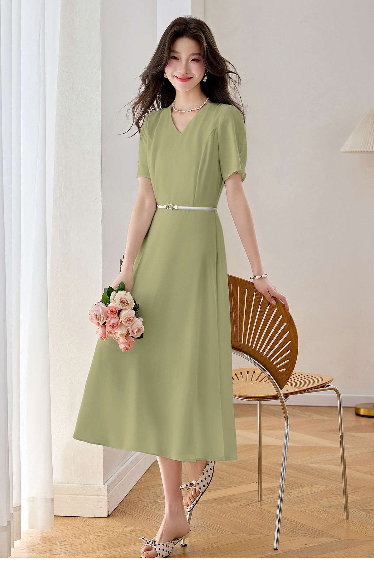 Đầm maxi nữ thắt eo cổ V dáng dài phối màu trơn — màu xanh đậm, màu tím, màu trắng chi tiết 31