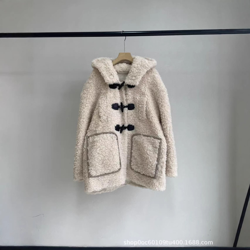 High-End Teddy Bear Fur-Like Coat with Horn Buttons, Lamb Wool, College Style Hooded Eco-Friendly Faux Fur Jacket for Women