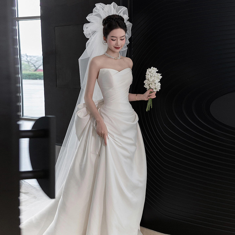 French Style Light Wedding Dress Bride's Simple Satin Strapless High-end Small Tail Main Yarn Welcome Out Yarn White Gown