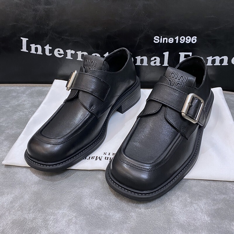 Factory New Fashion Handsome Cowhide Uniform Shoes Women's Flat Heel Loafers Buckle Small Leather Shoes Trendy Brand Fashion Single Shoes