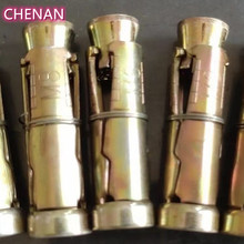 ����Ƭ���ͱڻ���Û�܃���ʽ������Û��˨��������Ƭ�ڻ���Û��˨