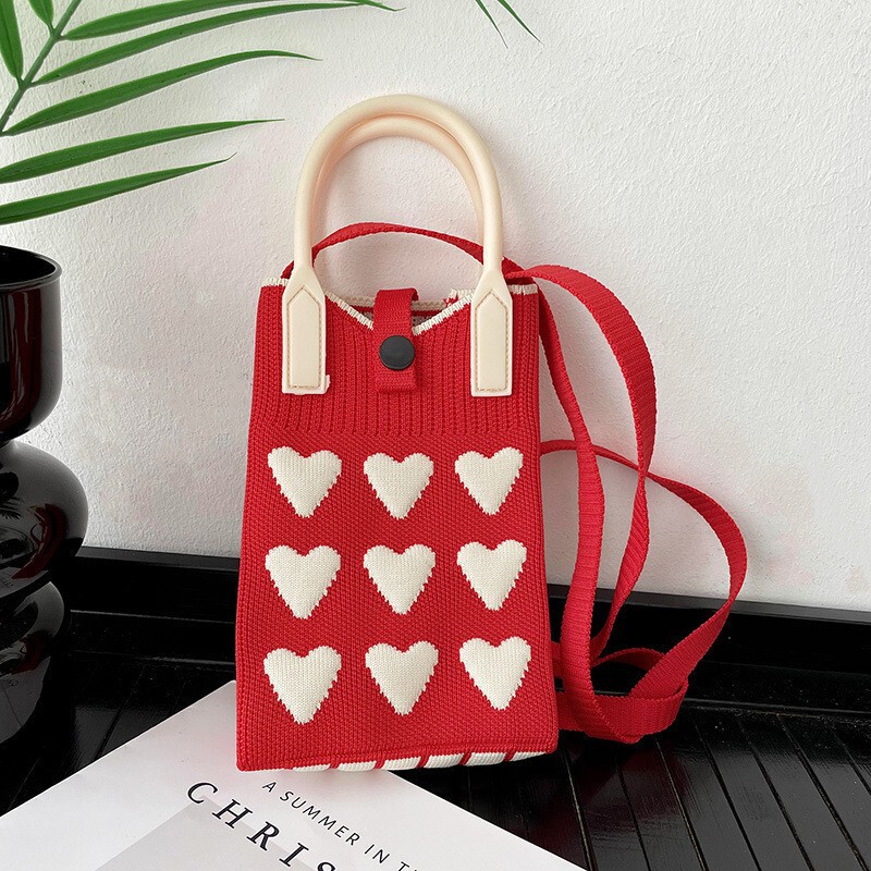 Heart-Shaped Mobile Phone Bag, Knitted Bag, Can Be Worn as a Shoulder Bag or Crossbody, Portable Silicone Handbag, Niche Design, Cute and Sweet