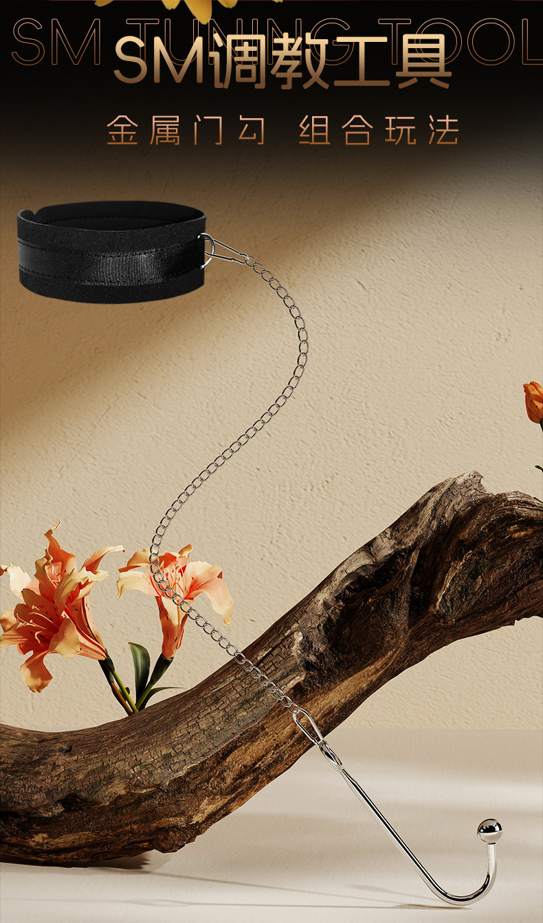 Metal and Leather Bondage Handcuffs and Neck Cuffs Set for Adult Couples — detail image 13
