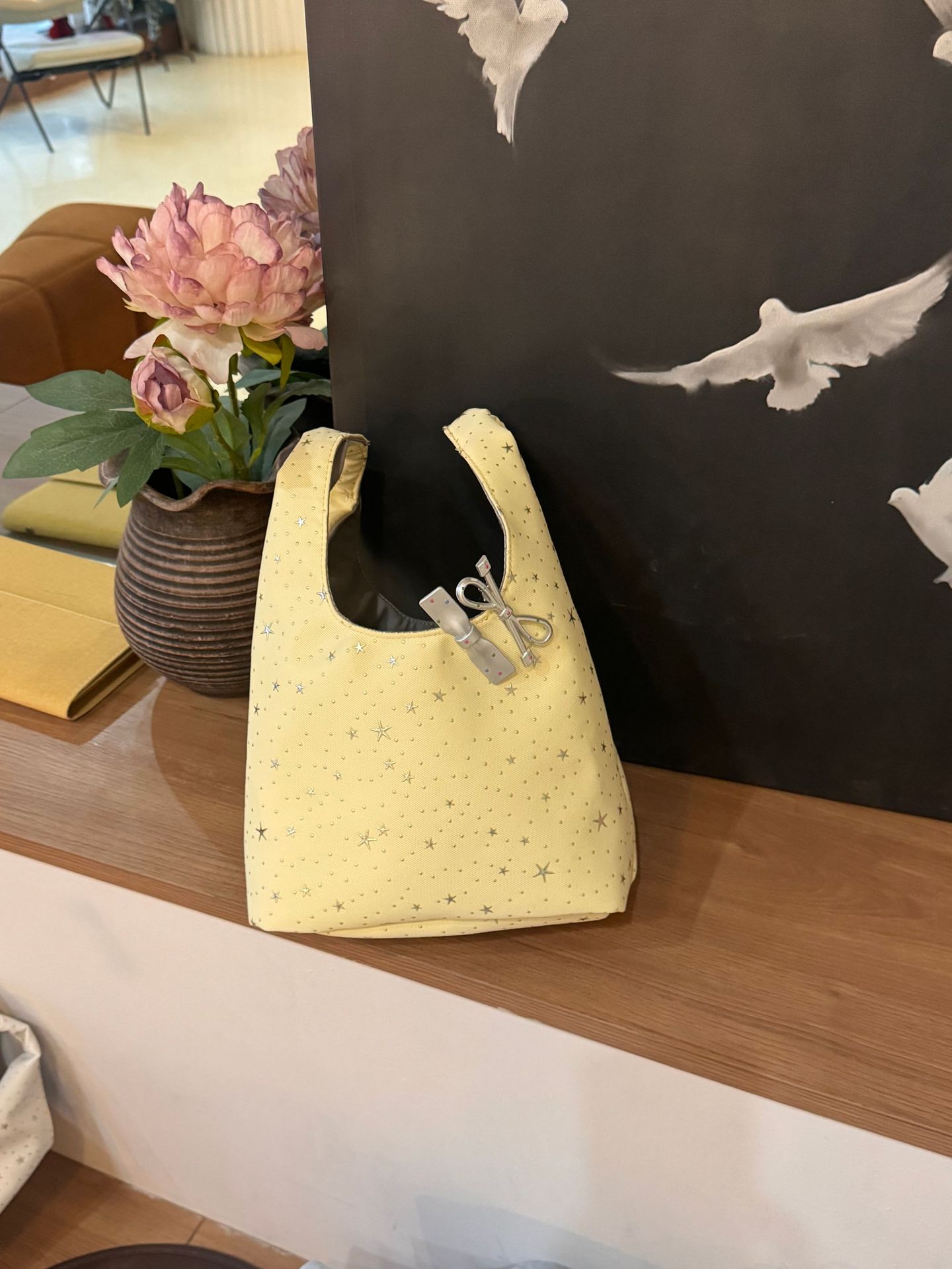 Coreano de alta calidad sensación de estrellas bolso de mano simple de viaje versátil bolsa de almacenamiento para el trabajo misceláneos bolso de cubo de mano para chicas image 9