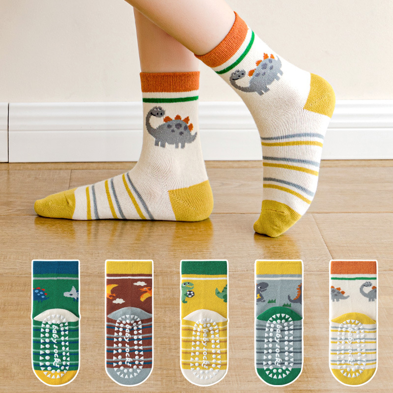 Calcetines de otoño e invierno para niños al por mayor calcetines de dibujos animados a rayas de cinco colores para niños medianos y grandes que dispensan calcetines de piso antideslizantes calcetines de algodón de 1 a 12 años