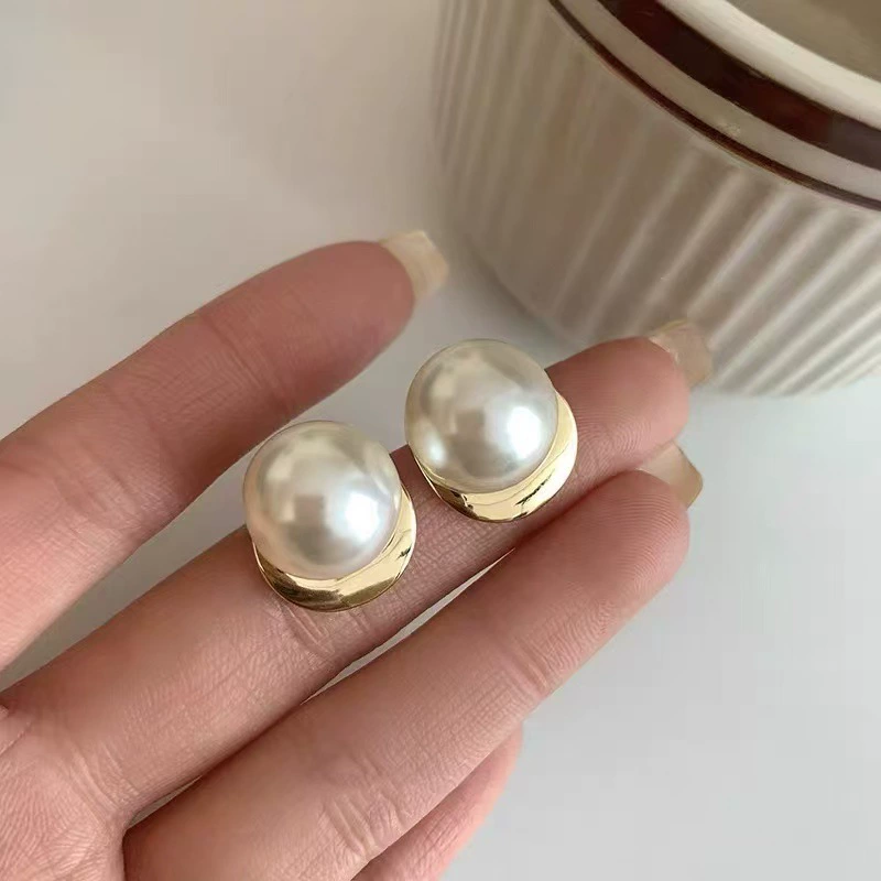 Серьги, ушные клипсы, стиль лёгкой роскоши, стиль высокого качества