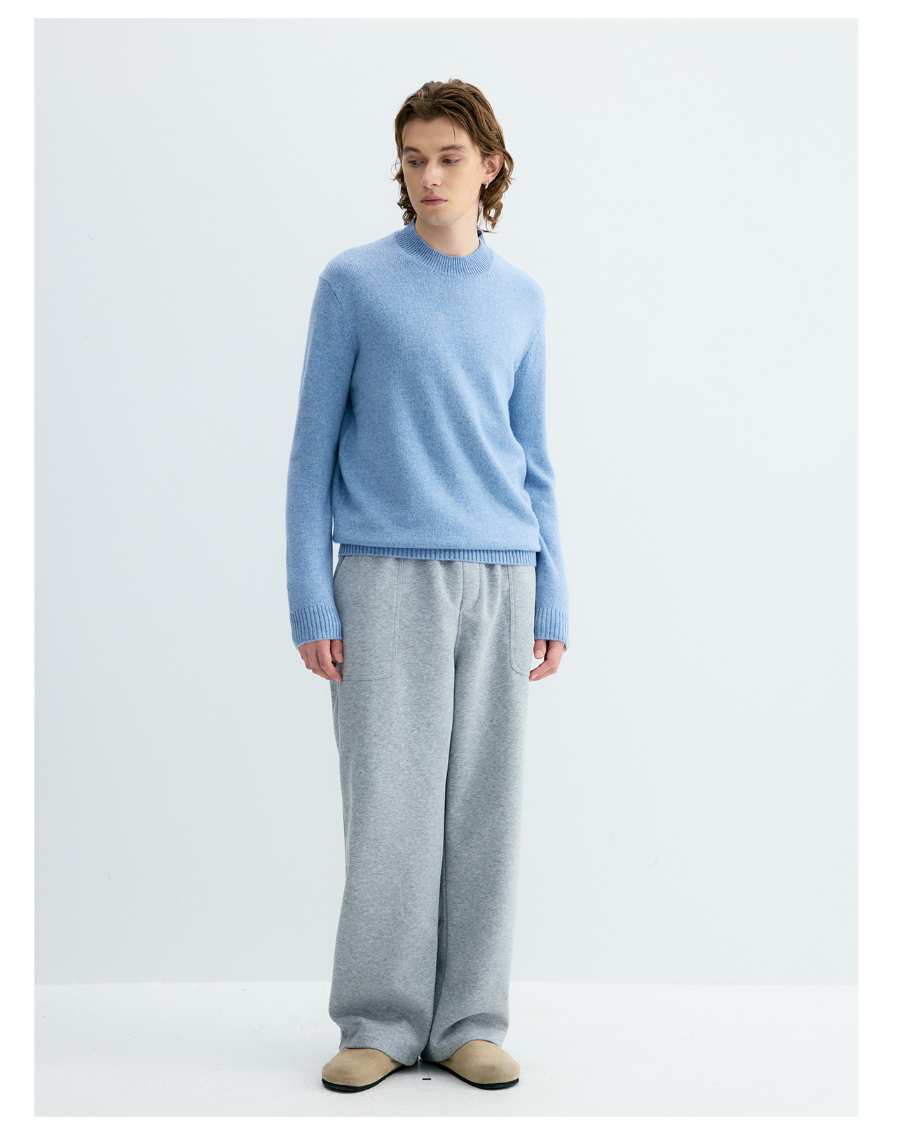 UNF 430g Snowflake Crewneck Wool Sweater