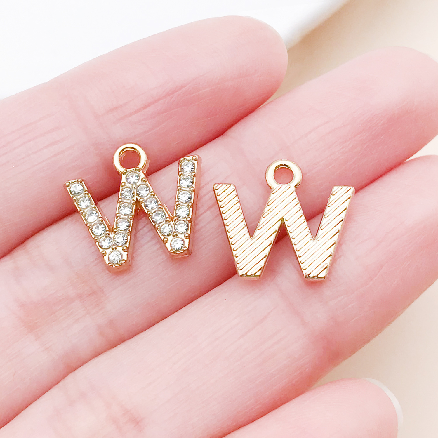 25746-W-HY2-kc金锌合金点钻26字母-W-13x