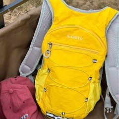 新しいニッチデザインの超軽量登山バッグ、クールでファッショナブルな大容量バックパック、サイクリング、旅行、ハイキングバックパック