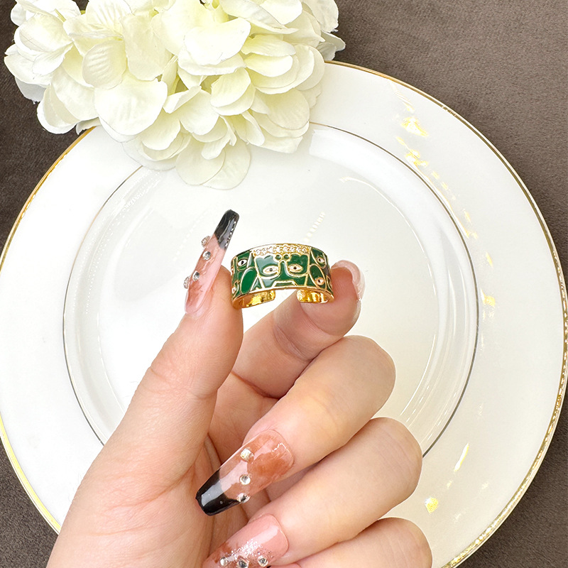 Anillo de oro de arena transfronteriza nicho femenino de estilo europeo y americano 18k anillo de lujo ligero no decolor joyería al por mayor