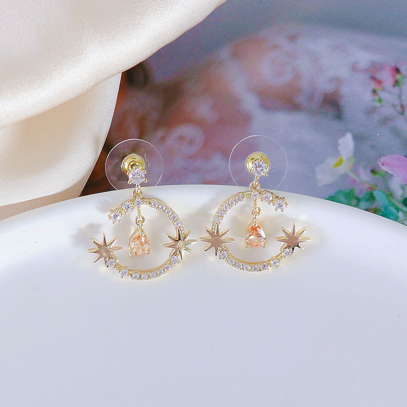 Fashion Inlaid Zircon Geometric C-shaped Gypsophila Copper Earrings Wholesale display picture 3