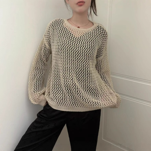 Leisure women's hollow knit sun shirt, loose, unique, draping, hollow cover top