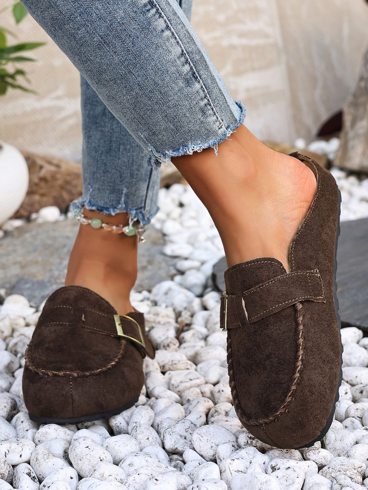 Women's Fleece Lined Bread Toe Slippers Spring Style Thick Sole Retro Buckle Birken Inspired Slippers Size 43_vogvips.com