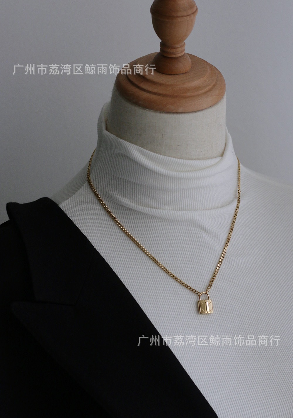 17g Weight Vacuum Plating Gold Plating Process 18K Gold Plated Plating Material 304 Stainless Steel Pendant Material Necklace Classification 304 Stainless Steel Chain Material 304 Stainless Steel Material Women'S Gender Streetwear Style Gold, Silver Color Wholesale Jewelry Streetwear 304 Stainless Steel 18K Gold Plated Necklace 7