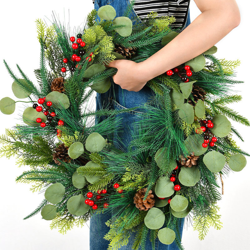 Decoraciones de Navidad guirnaldas colgando puertas pinos golden curry bolas de frutas rojas de vid tejiendo anillo de vid colgando pared ventanas colgantes arcos