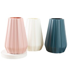 Nordic-style Home Decor: Modern Minimalist Vase for Dried, Artificial, and Lifelike Flowers — Plastic Decorative Vase for Arrangements