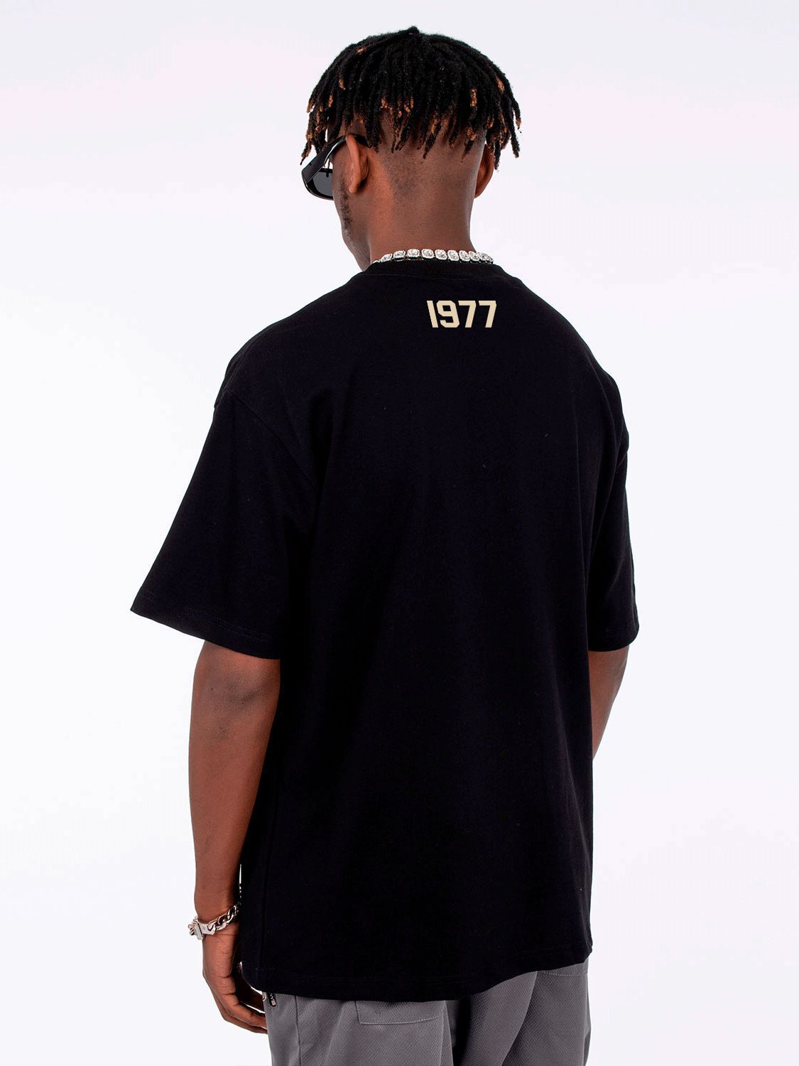 Heavy 350g de hilo doble manga corta para hombres y mujeres escote pequeño 1977 Camiseta de algodón suelta media manga blanca caída hombro media manga