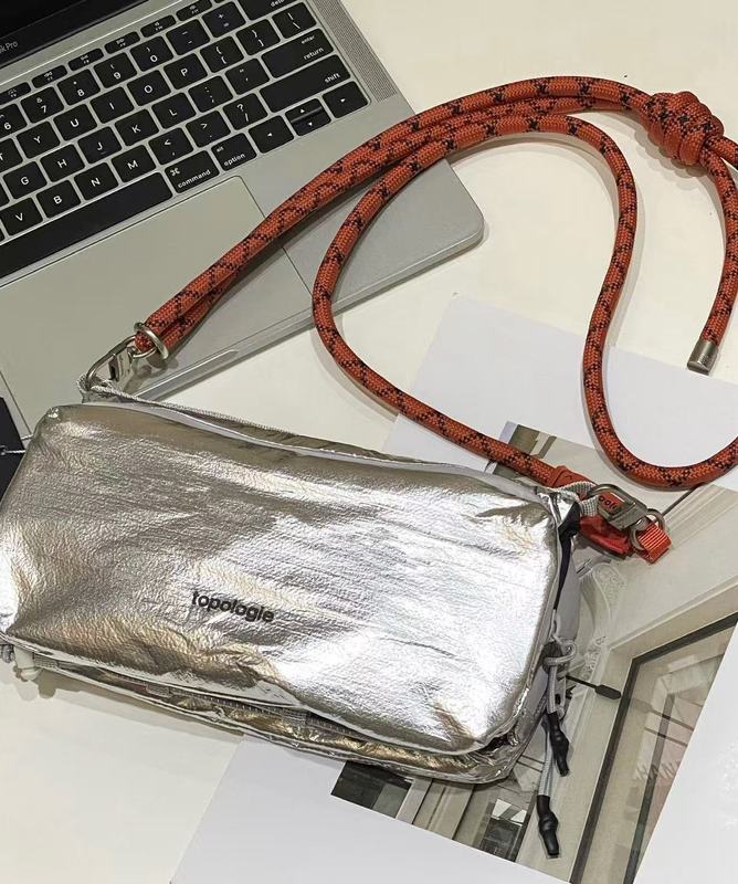 林更新同金水筒斜めショルダーバッグ小衆設計ins風大容量潮掛けアウトドアクライミングスポーツバッグ|undefined