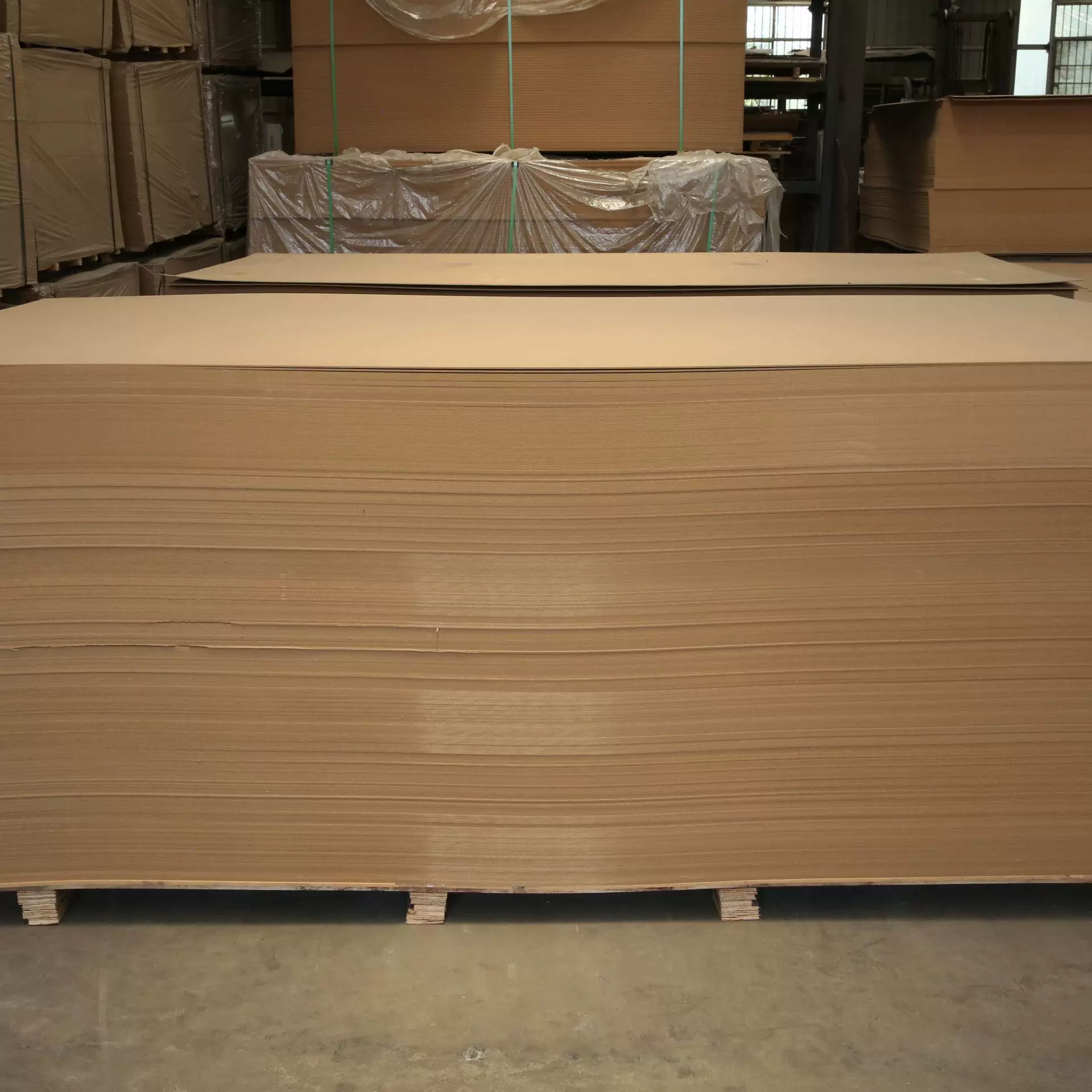 密度板中密度纤维板mdf雕刻镂铣厚度相框背板中纤板高高密度板