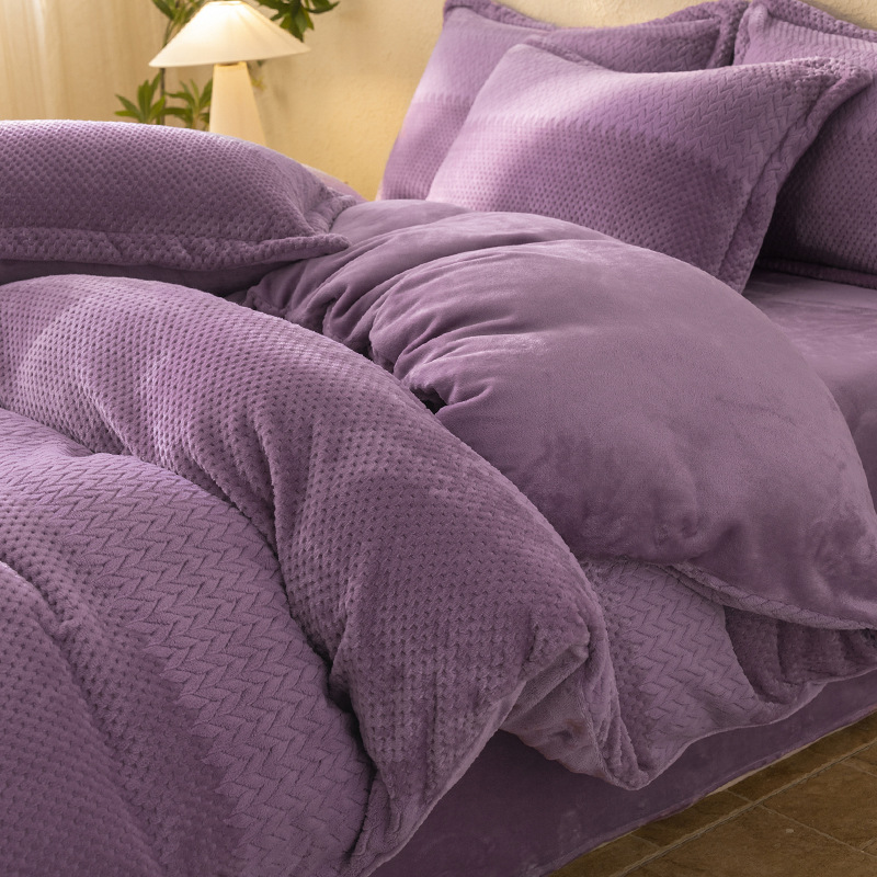 Otoño e invierno engrosado tallado cama de terciopelo de coral flanela colchón sábanas de cama cama de tres piezas