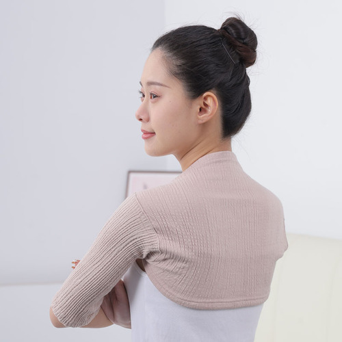 Summer shoulder care for the elderly, pregnant women, postpartum women, and teenagers: Keeping the shoulders, neck, and upper back warm in air-conditioned rooms during summer.