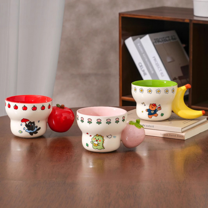 Taza de agua de cerámica de fruta encantadora personalidad creativa de dibujos animados taza de alto valor de cara taza de desayuno casera taza de regalo