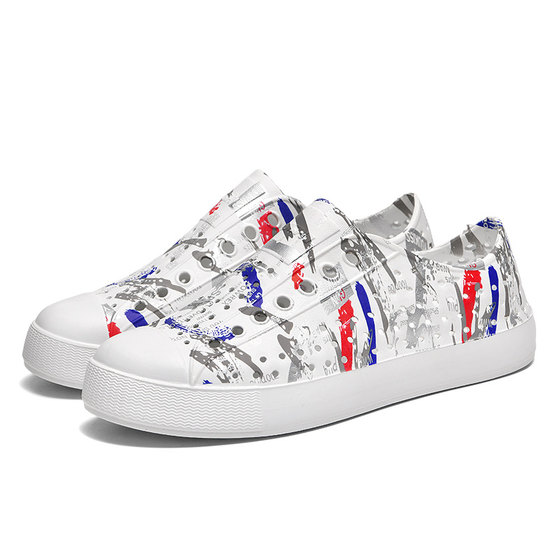 Zapatos de agujero ligero de verano al por mayor hombres y mujeres pareja verano antideslizante transpirable casual Hollow Beach Shoes sandalias