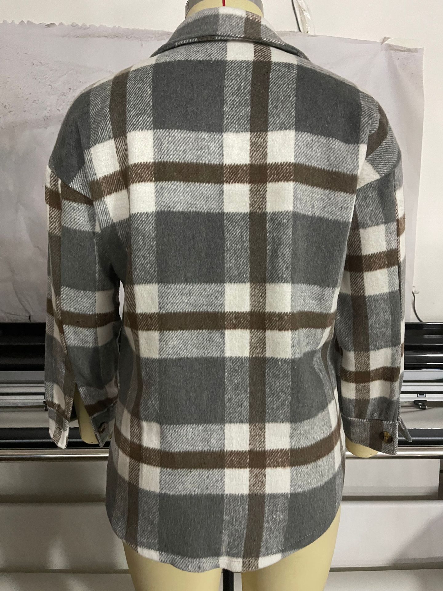 Women's Casual Plaid Single Breasted Coat Woolen Coat display picture 2