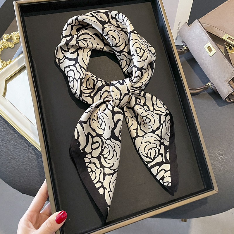 Hangzhou Premium Mulberry Silk Scarf Spring/Summer New Print Decorative 70cm Square Scarf For Women - Thumbnail 6