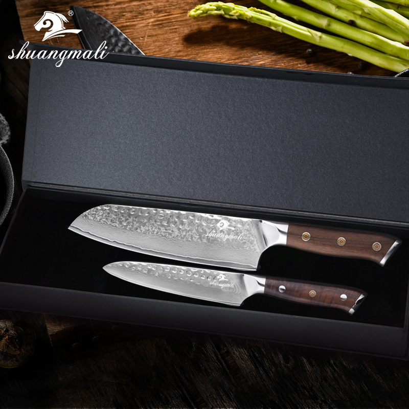 Juego de cuchillos de chef de 8 pulgadas y cuchillo multiusos de 5 pulgadas de acero de Damasco con patrón martillado de dos piezas, mango de madera de hierro arenado, caja de regalo para envío transfronterizo.