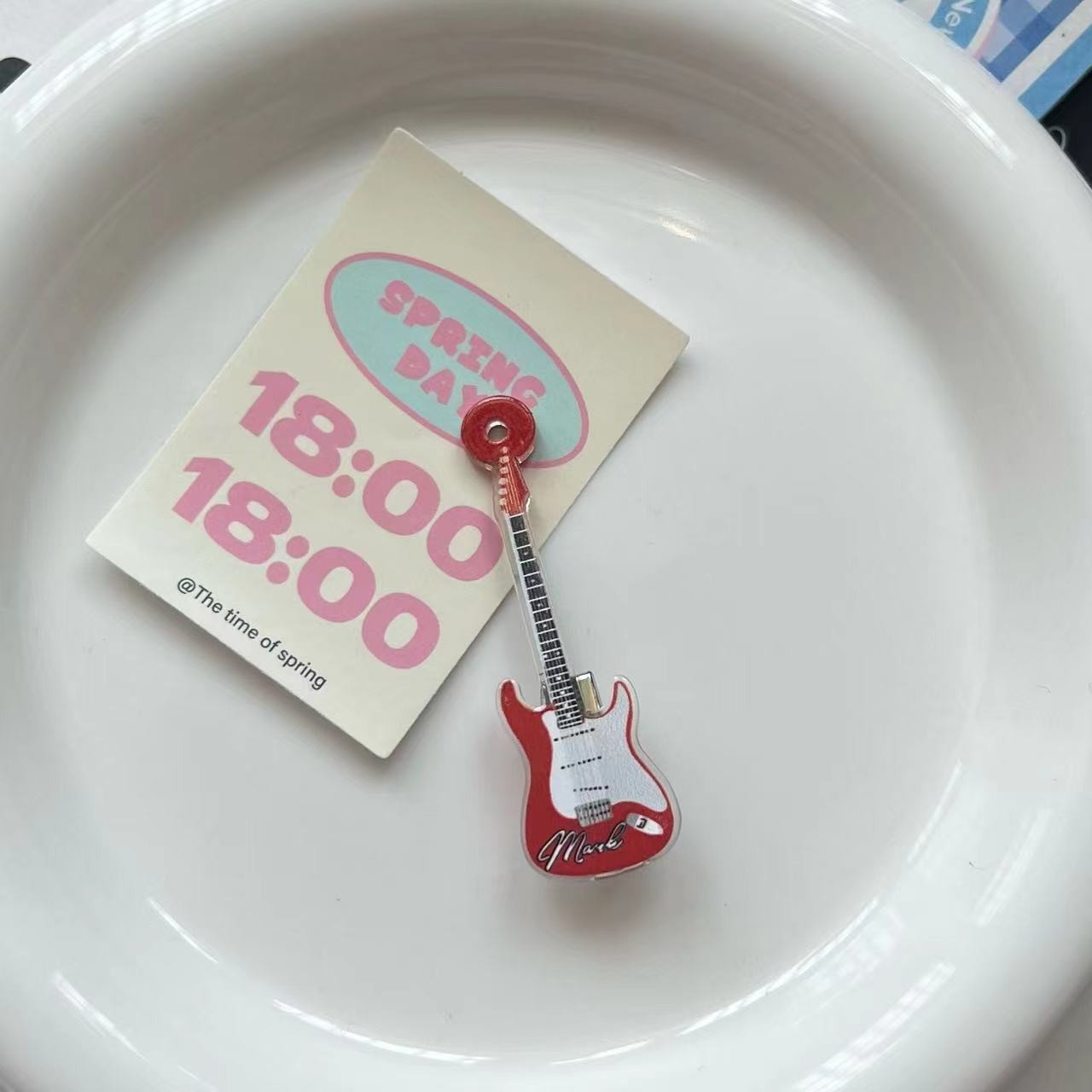 152#빨간 기타 머리핀