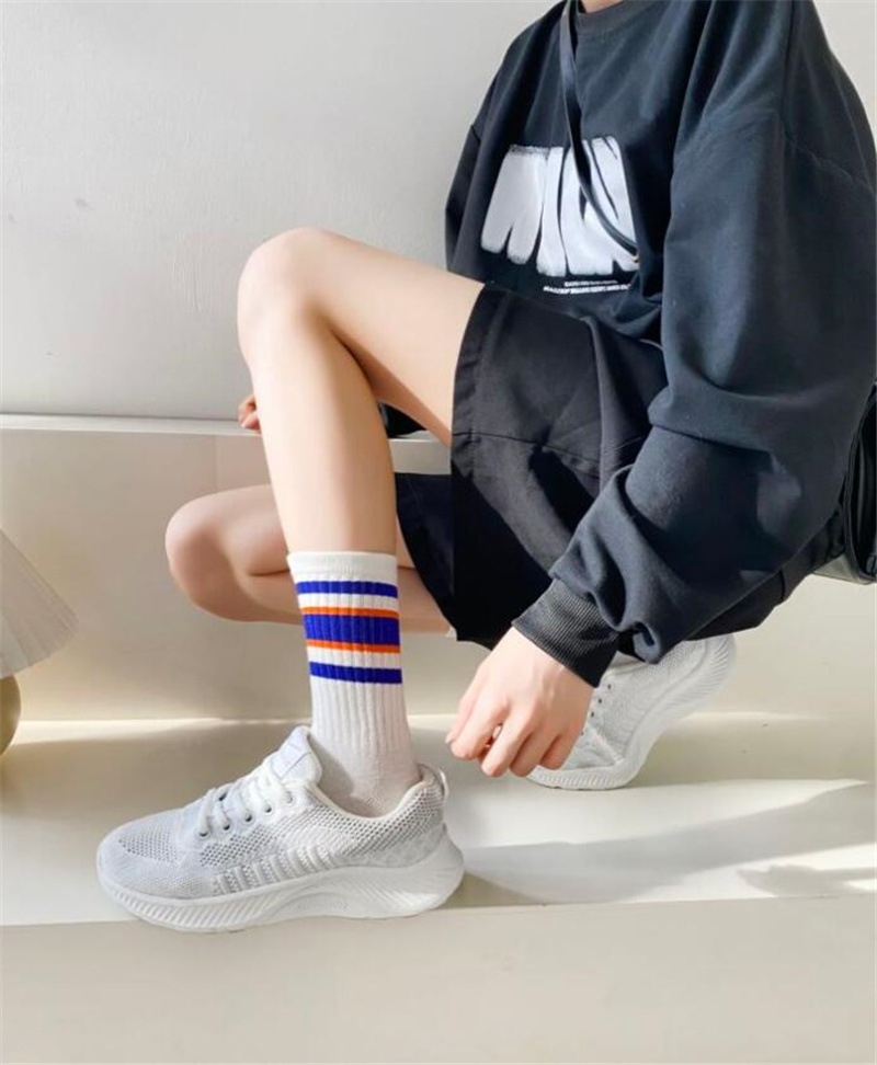 40g Weight A Pair Sports Unisex Stripe Fish Shark Cotton Crew Socks