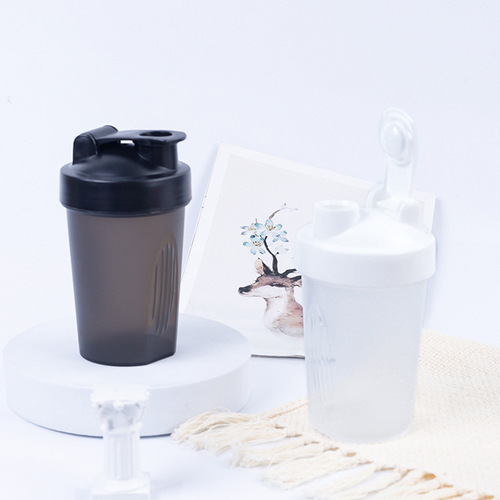 Shake Cup Outdoor Sports Fitness Water Bottle Protein Powder Smoothie Mixer Cup Large Capacity Plastic Cup with Custom Logo