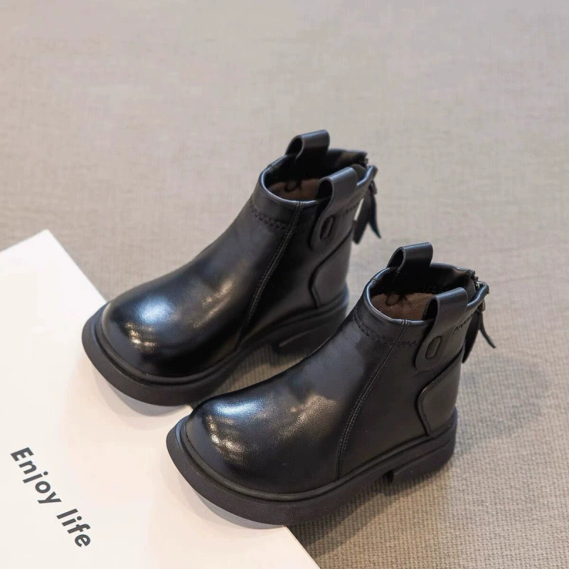 Ботинки для девочек, новинка 2025 года, весенне-осенние детские ботинки, белые короткие сапоги, осенние кожаные сапоги на мягкой подошве для больших детей, сапоги принцессы