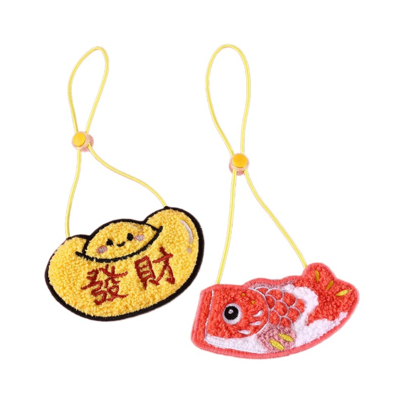 Año Nuevo bordado Jinyuan Bao Año Nuevo con pescado mascota bib dibujos animados encantadores Festival de Primavera Koi gatos cachorros toallas de saliva