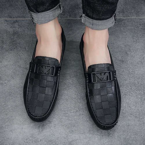 Men's Summer New Checkered Leisure Shoes with British Style One-Piece Slip-On Lazy Shoes