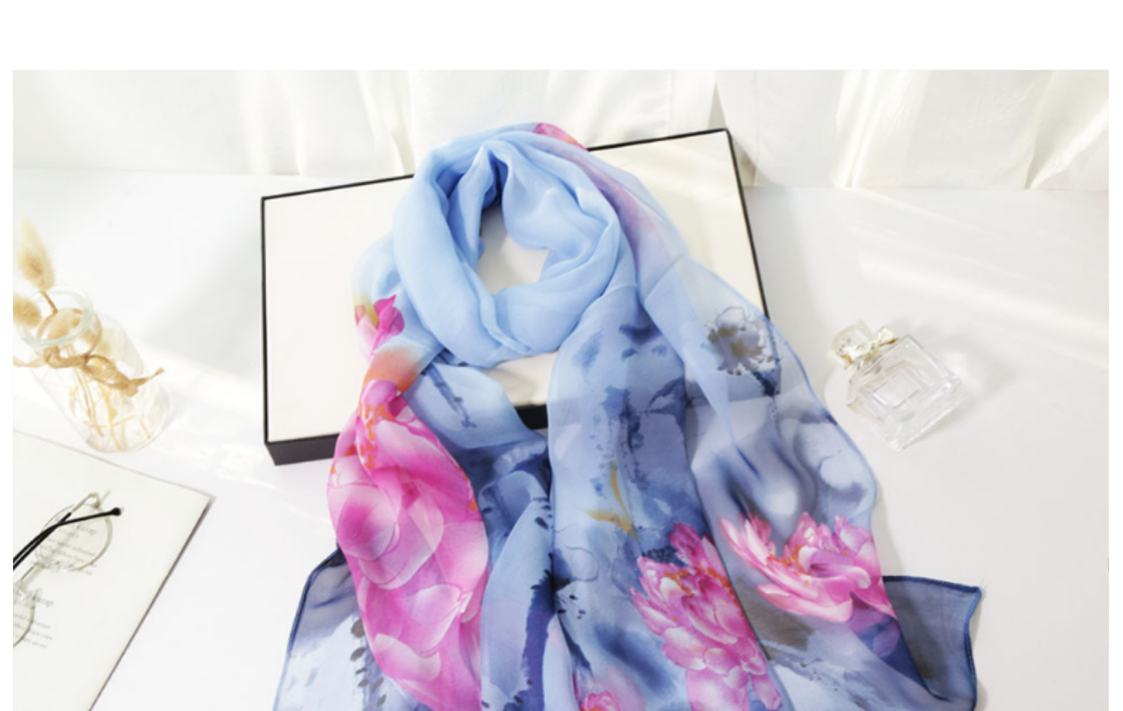 Women's Elegant Flower Georgette Silk Scarves display picture 13