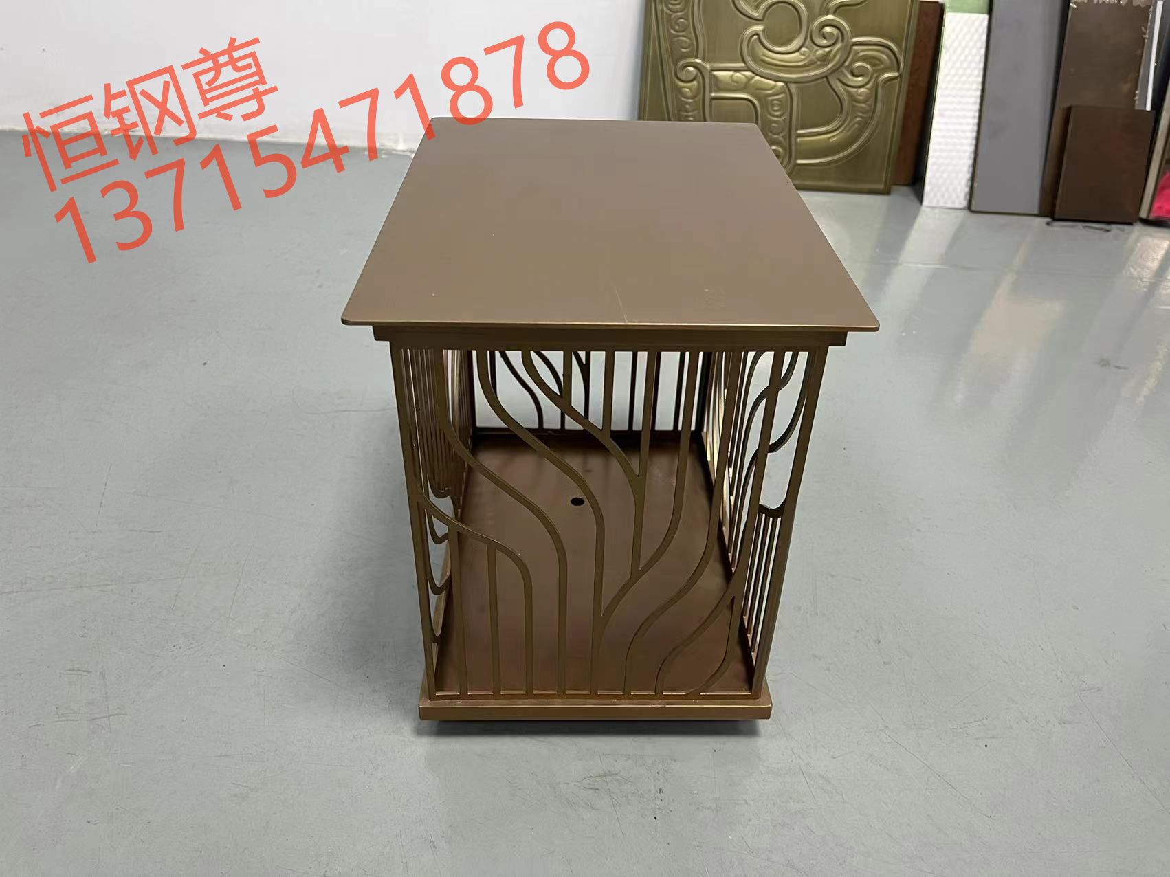 Consulta de precio de acero inoxidable, pantalla de lámpara de acero inoxidable, acero inoxidable de Foshan, procesamiento de acero inoxidable