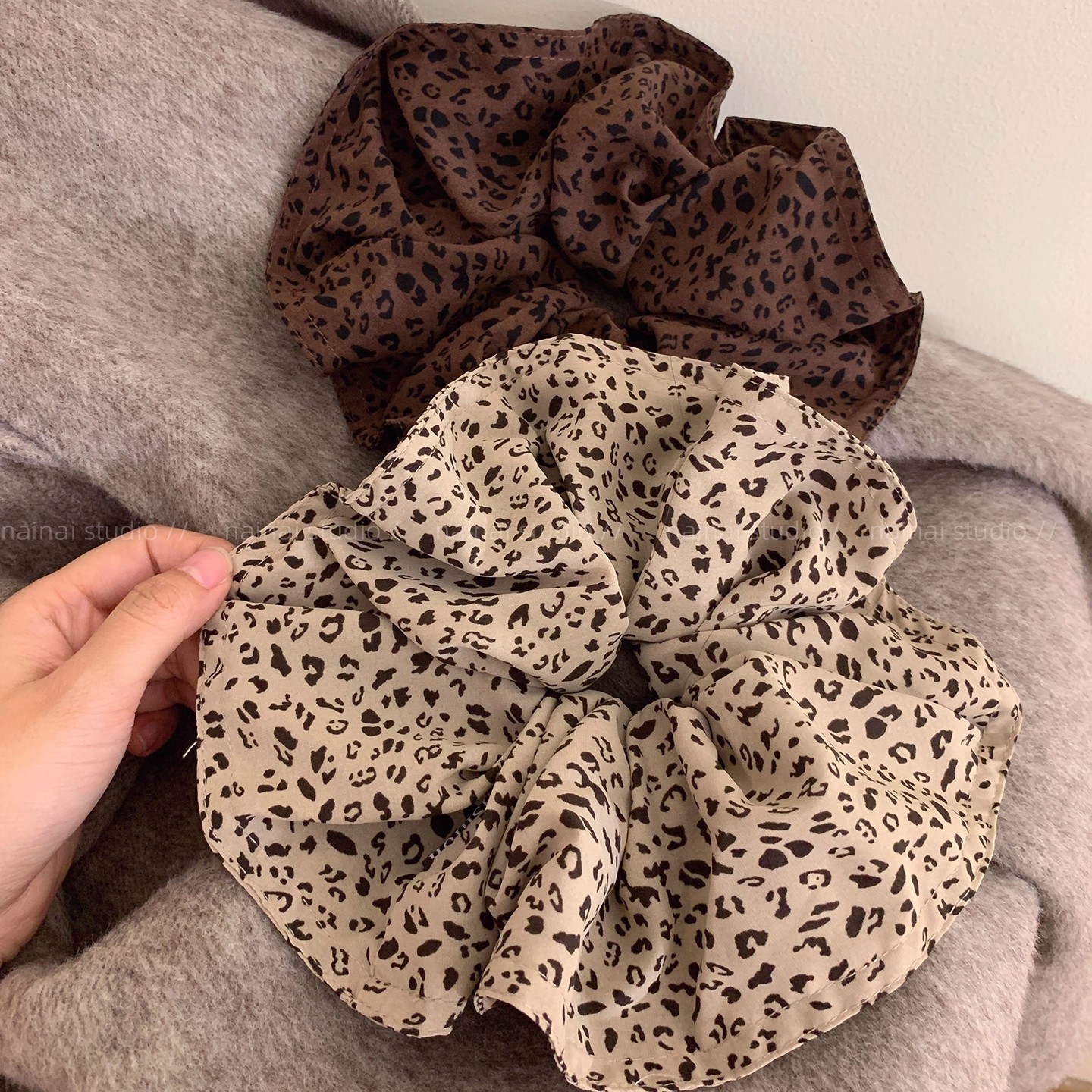 Leopard Print Oversized Scrunchie For Women Retro Hair Tie Accessory_voghion.com