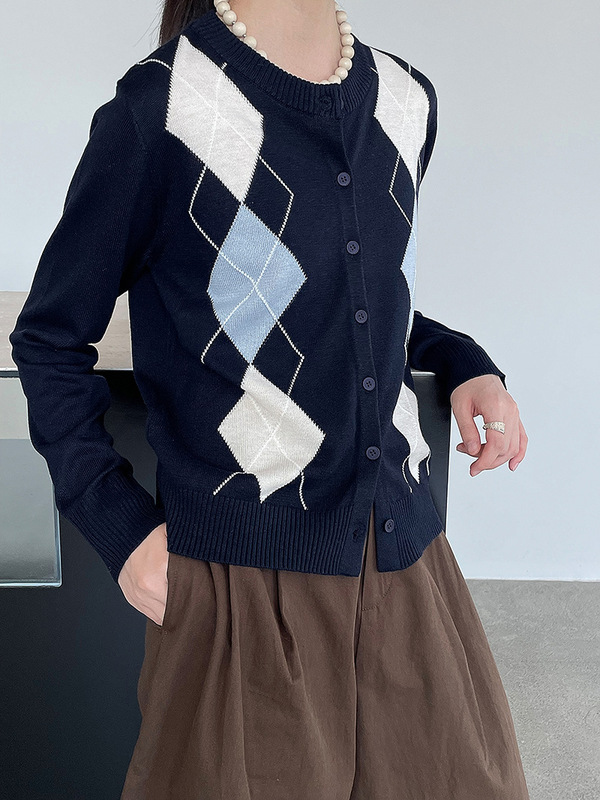滔川  2025秋高级感菱格针织开衫女气质百搭针织外套YL812|undefined