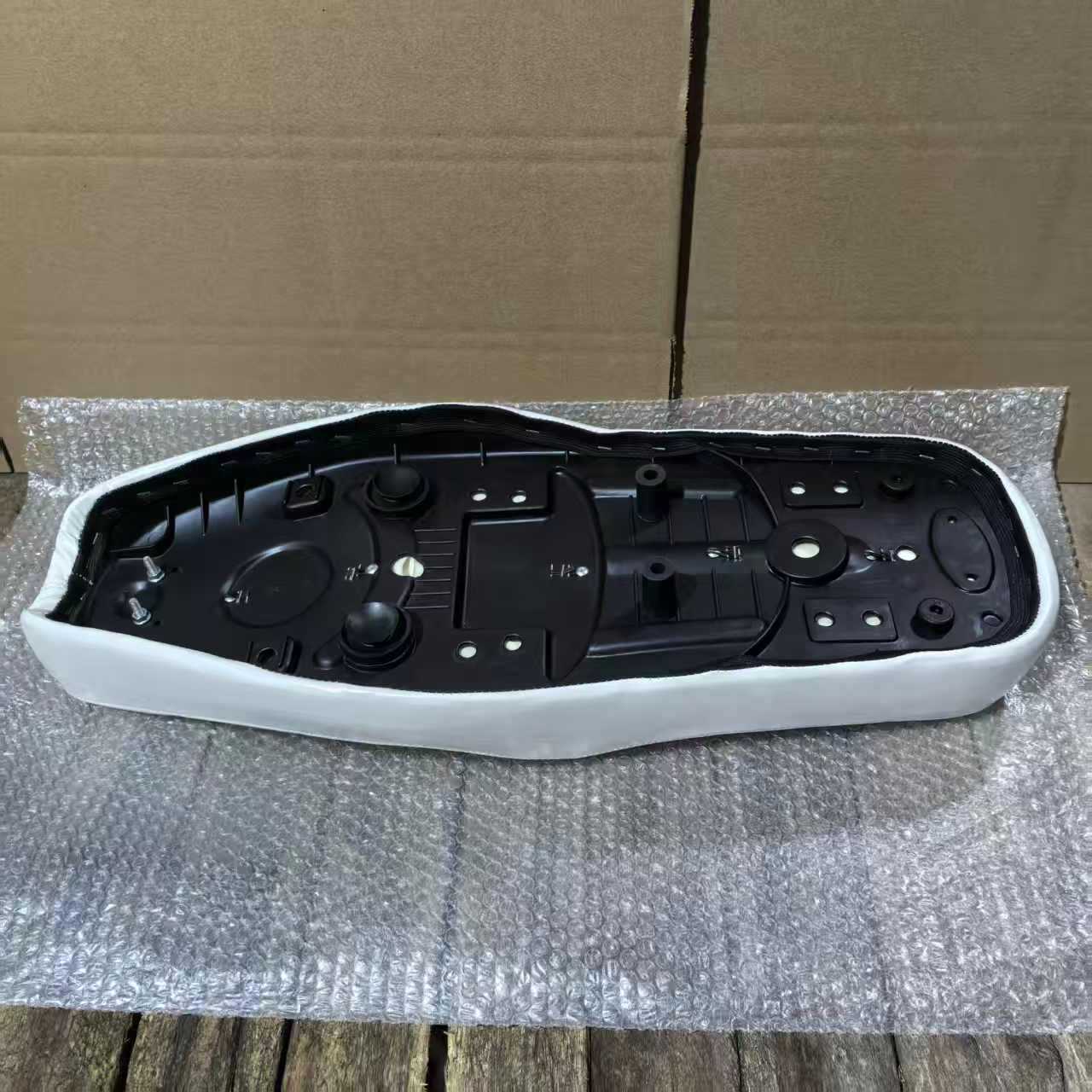 Suitable for Cub Cc110 Modified 67cm Long Seat Cushion, Caterpillar Seat Cushion, Small Wave Double Seat Cushion