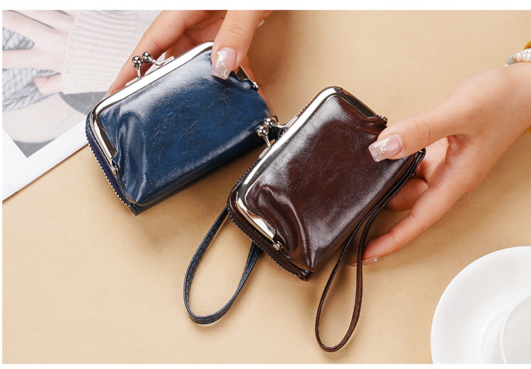 Women's Solid Color Pu Leather Buckle Coin Purses display picture 2