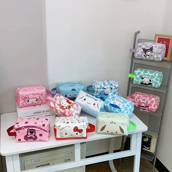 2026 New Japanese-Style Kuromi Makeup Bag with a Large Capacity Storage Bag and Pochacco Multifunctional Handbag