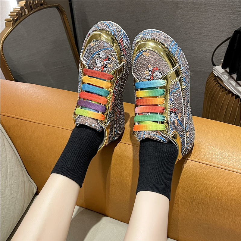 Stazione europea all'inizio della primavera nuove scarpe colorate da donna piene di diamanti Moda tutte abbinate scarpe sportive casual con strass con suola spessa da donna_voghion.com